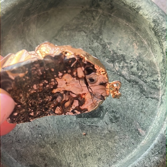 Stone pendant. Double sided. Gold dipped - Picture 4 of 4